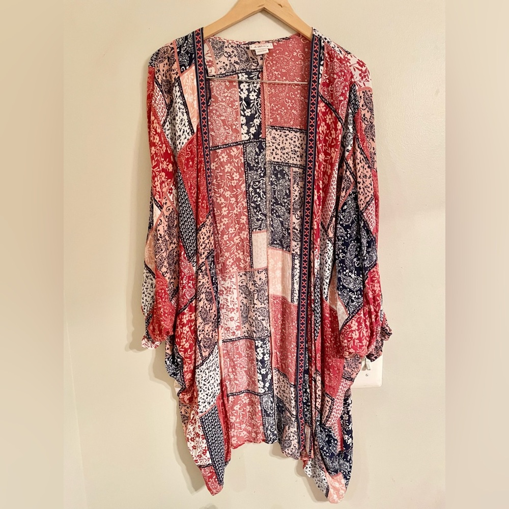 Ariat Women’s S/M Paisley Crinkle Crepe Open Front Beth Kimono Wrap Multicolor